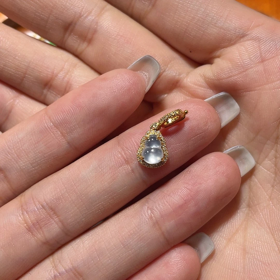 吊坠(不含链)18K金镶嵌翡翠