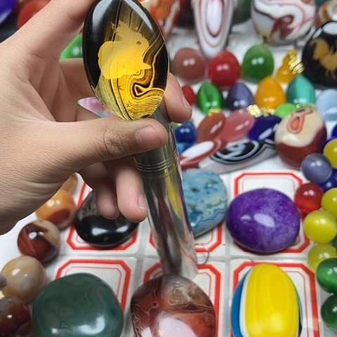 玛瑙/玉髓颈饰未镶嵌