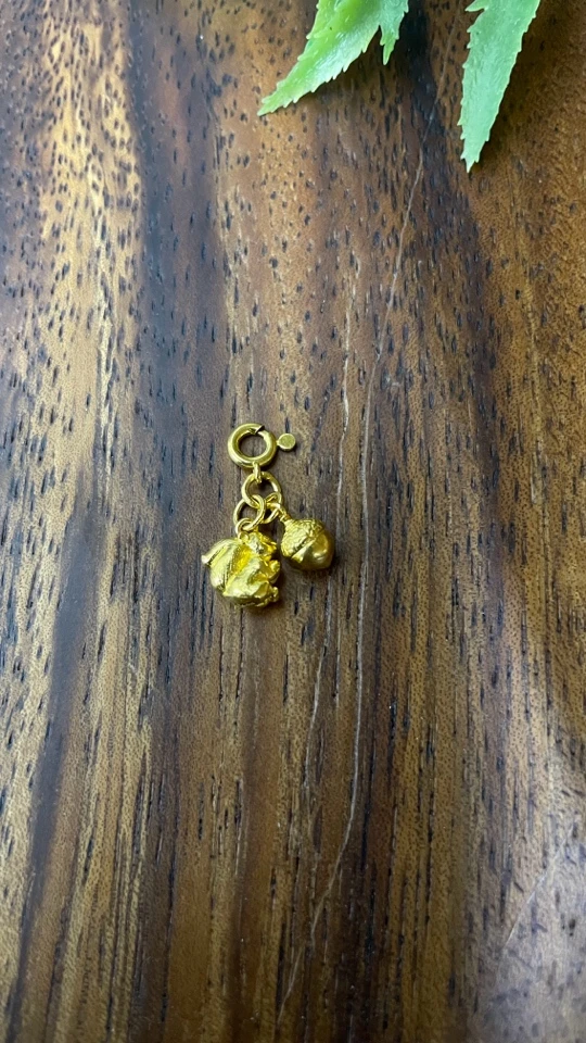 足金松果吊坠饰品