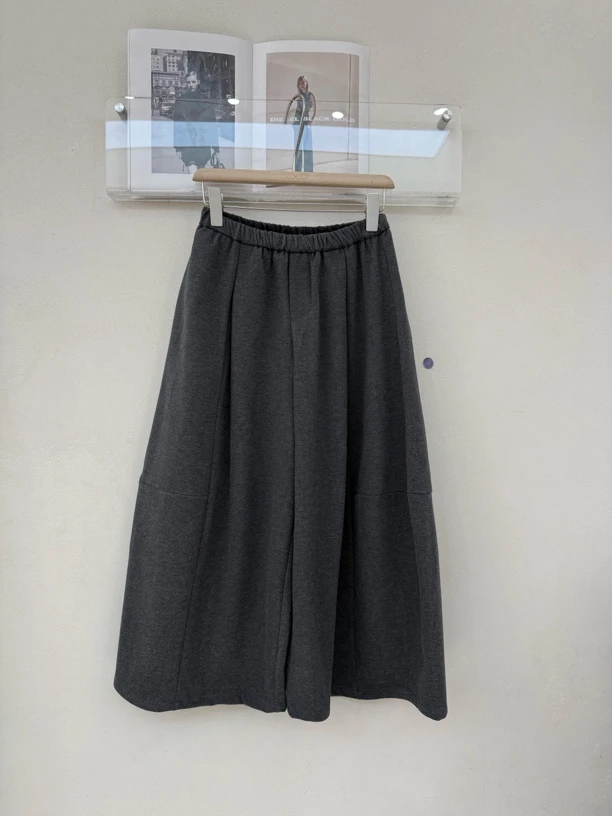 9137慵懒设计感百搭花苞裤(裤长80)