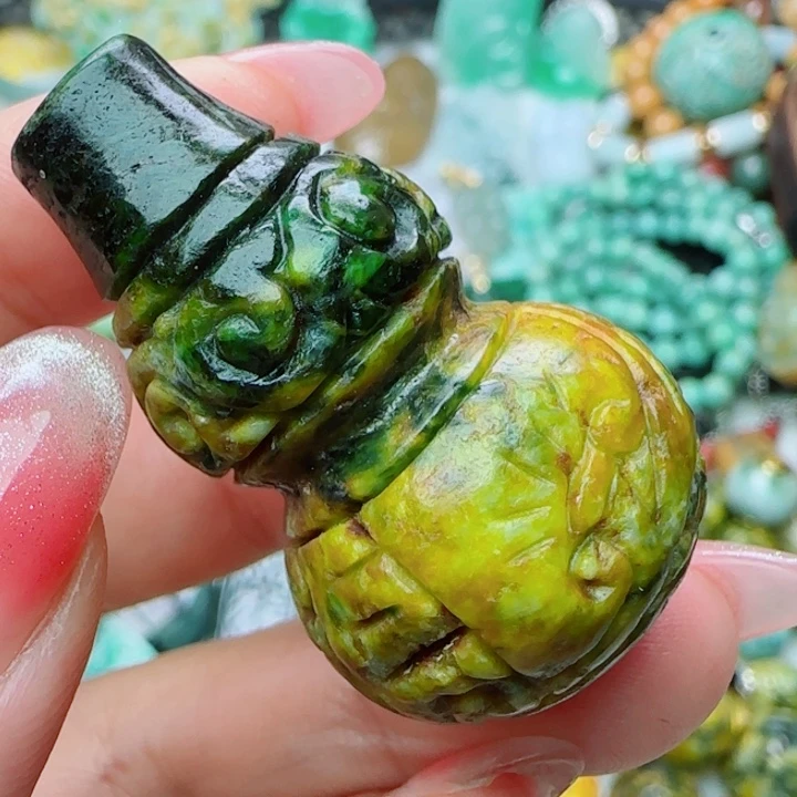 翡翠未镶嵌颈饰天然A货38