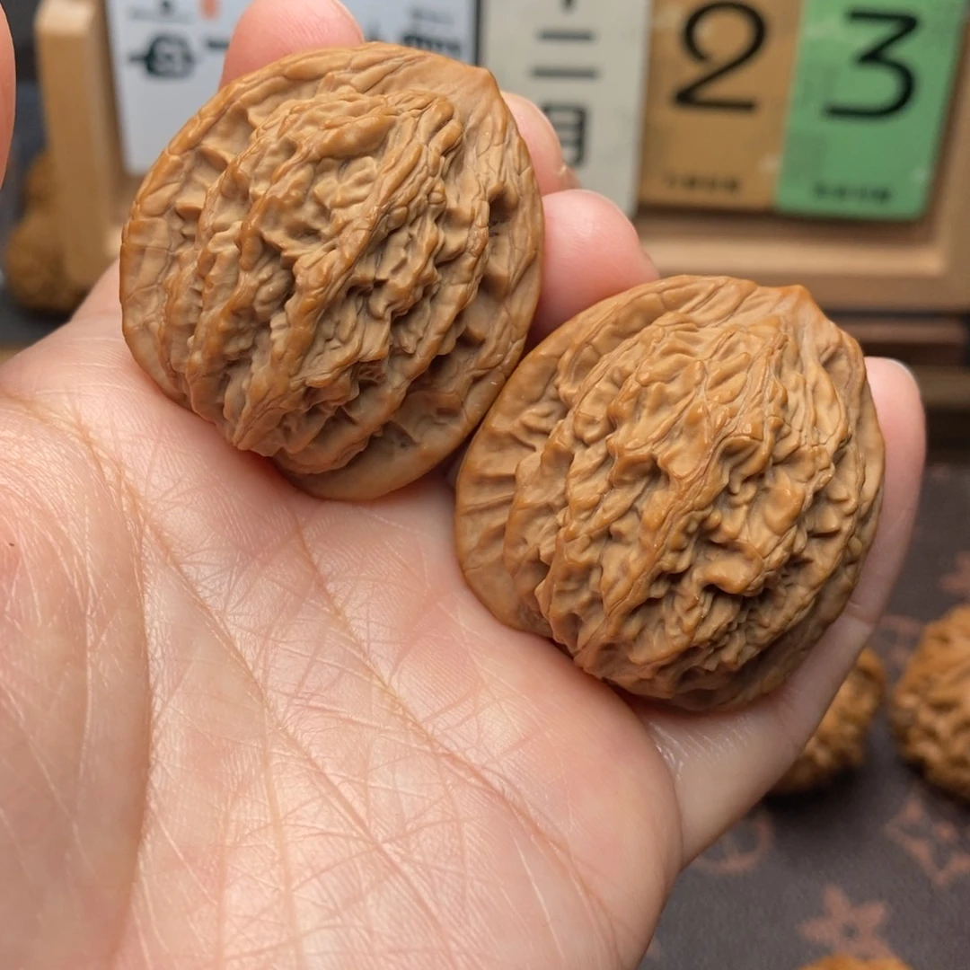 文玩核桃把件虎头39