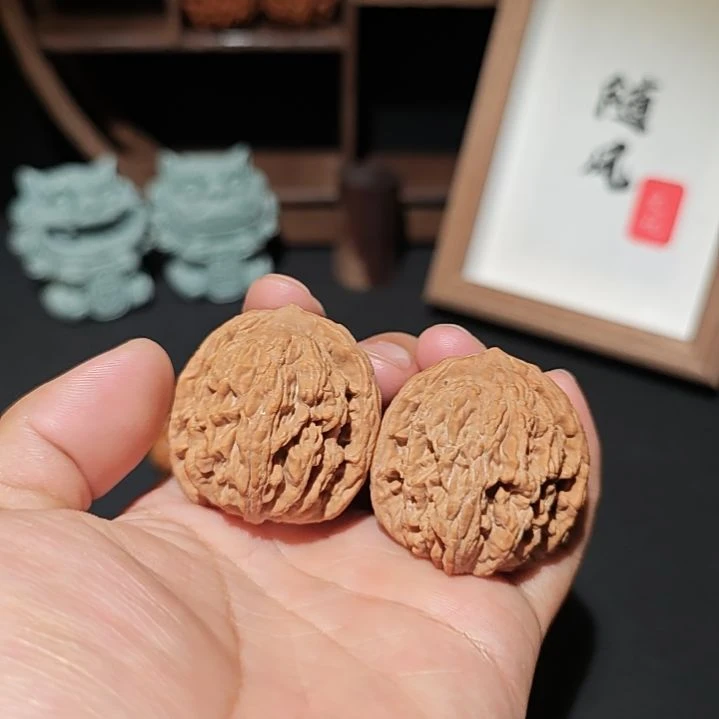 核桃把件40尺寸虎头