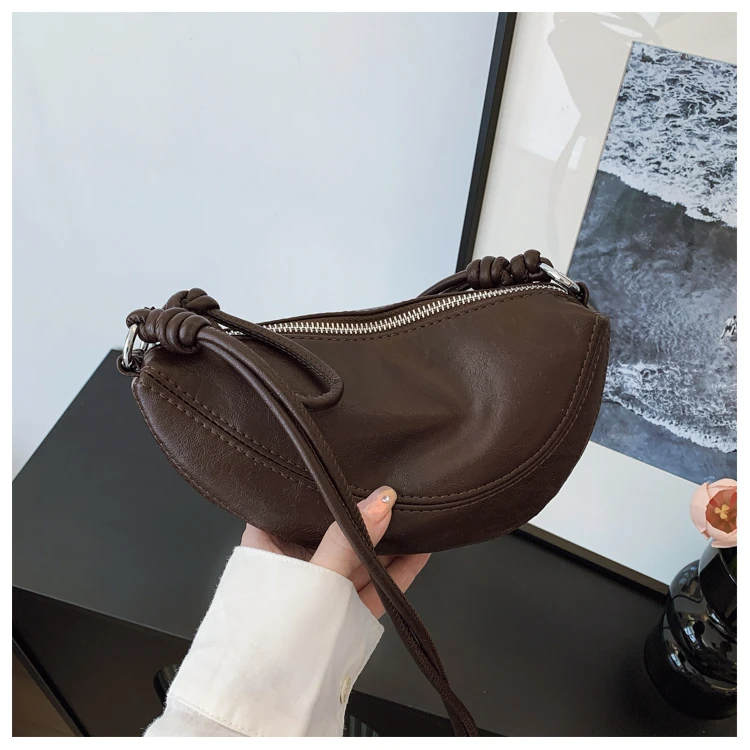 小众设计包包女式2025新款时尚夏季单肩斜挎包爆款韩版马鞍饺子包