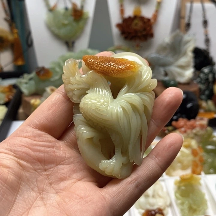 未镶嵌蛇纹石玉颈饰