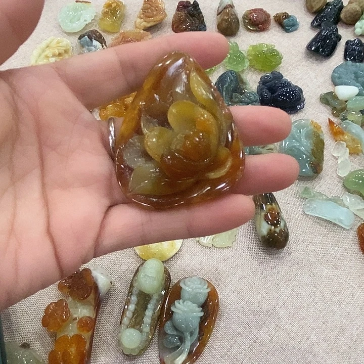 蛇纹石玉合金颈饰