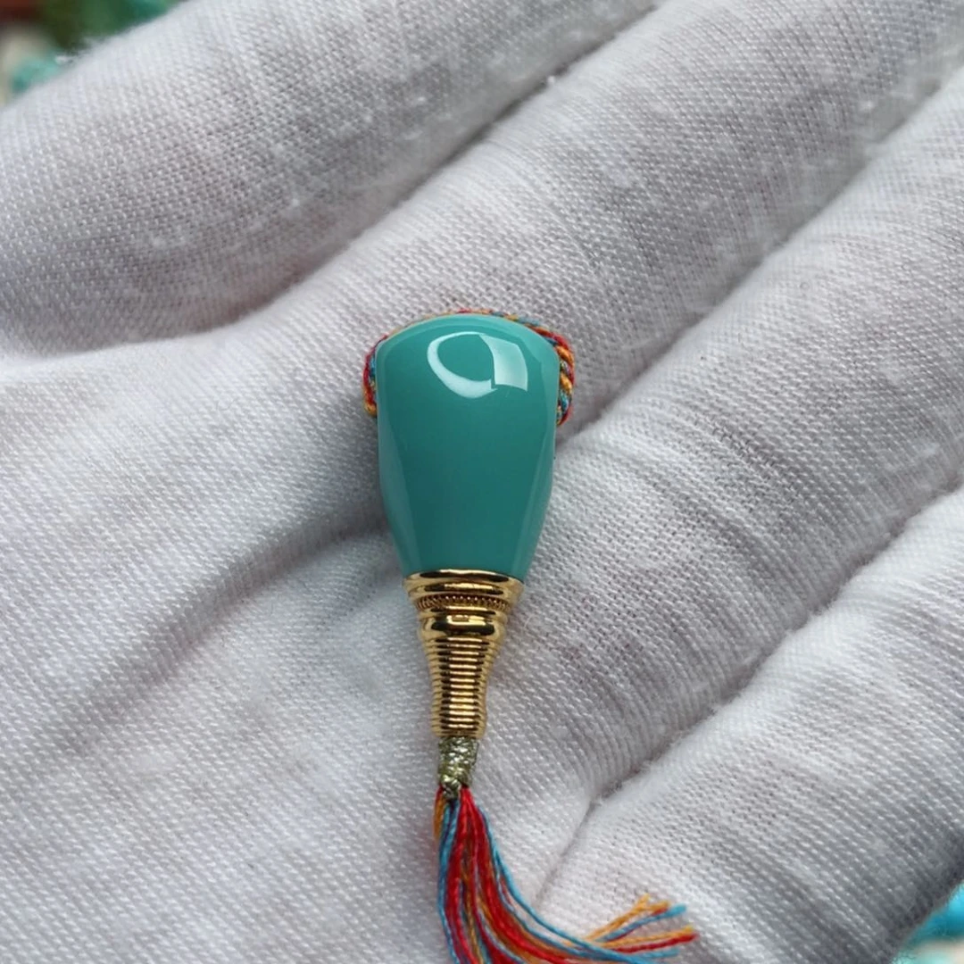 18K金镶嵌绿松石珠宝奇石