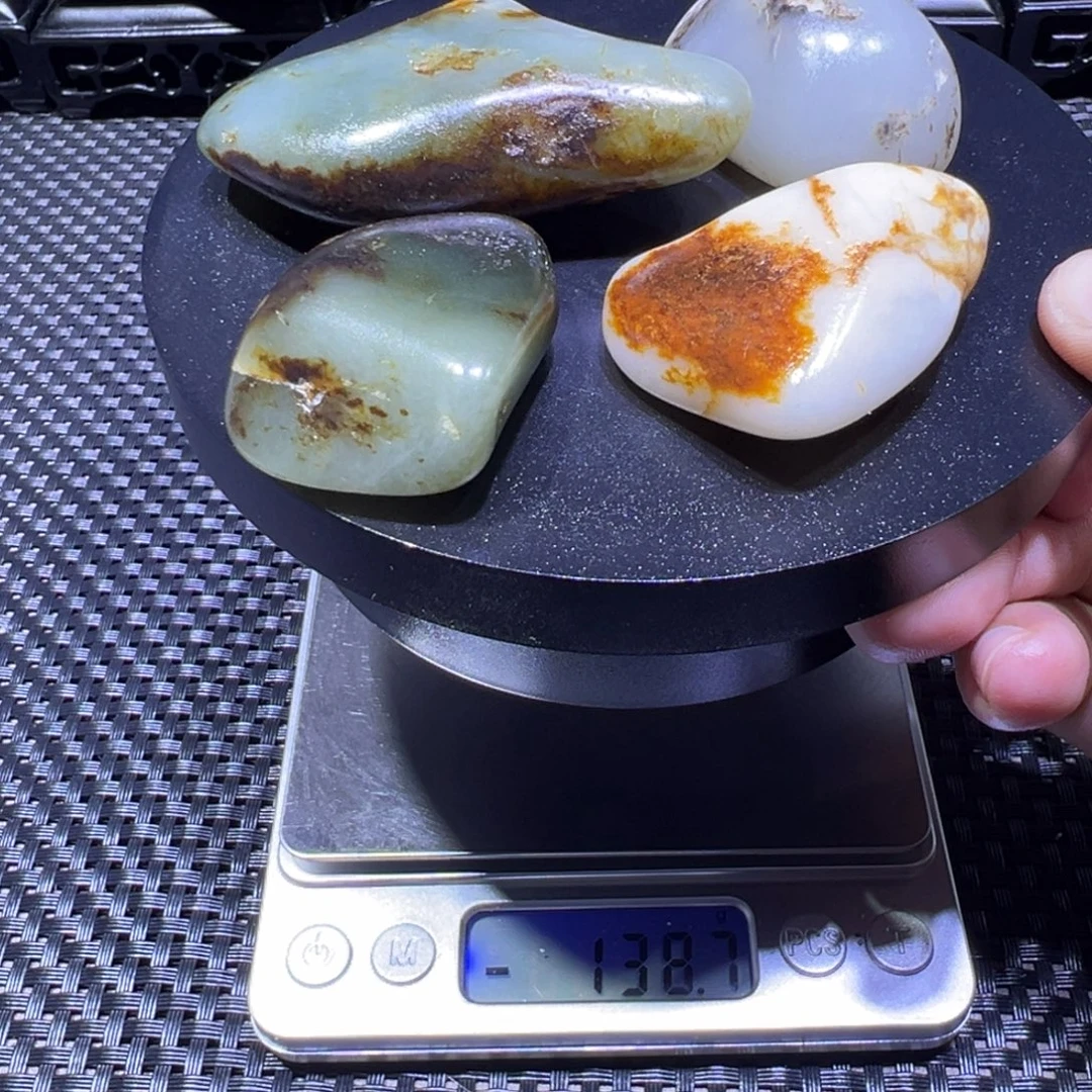 吊坠(不含链)未镶嵌和田玉（子料）181