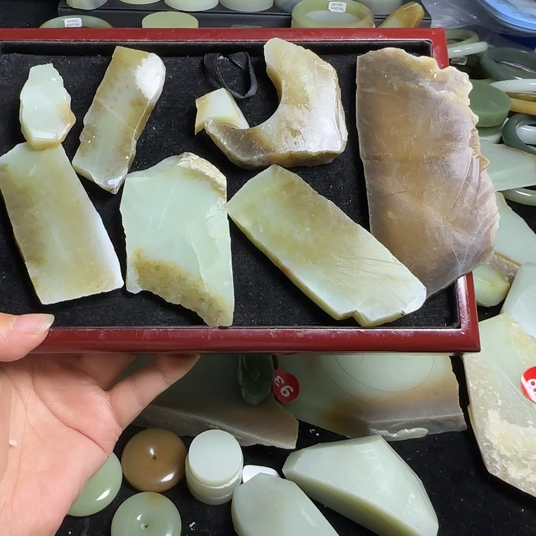 未镶嵌和田玉（糖玉）珠宝半成品