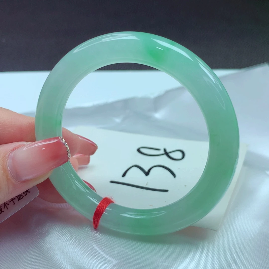 翡翠手镯未镶嵌手镯52