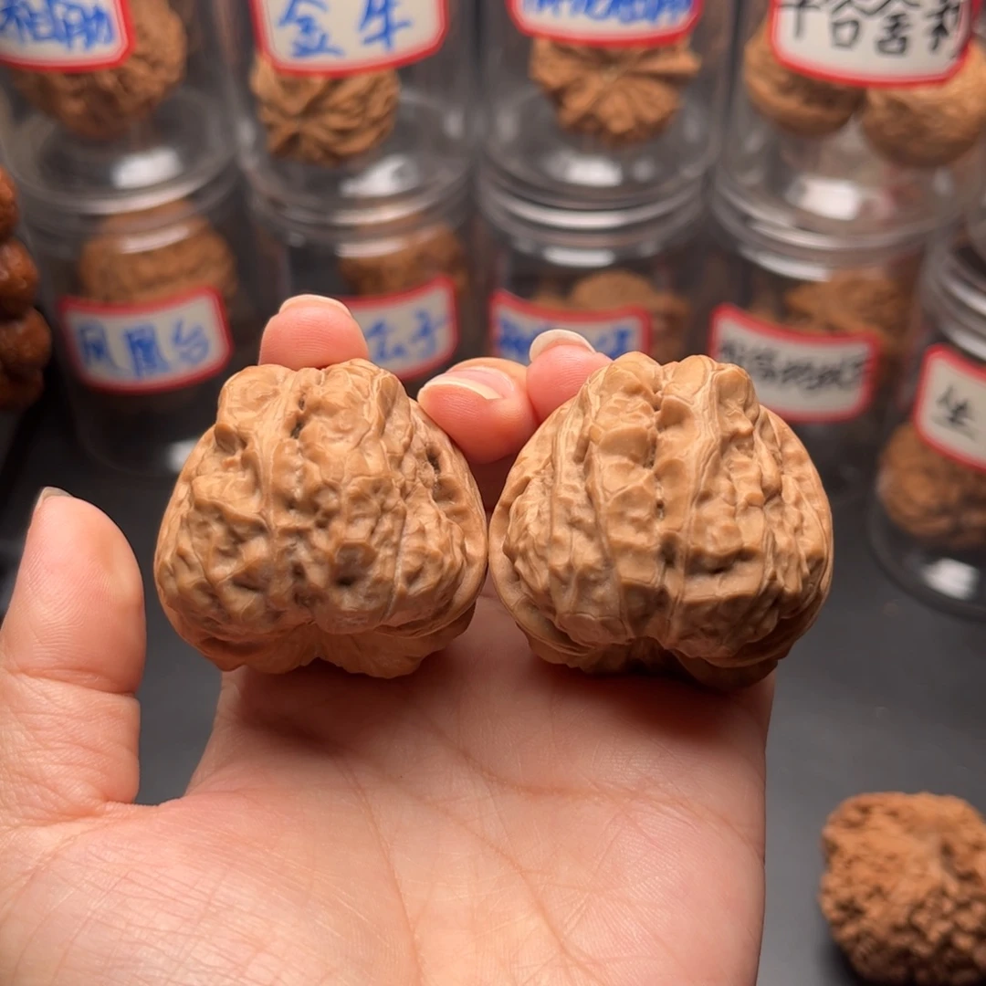 把件文玩核桃山地蛤蟆头