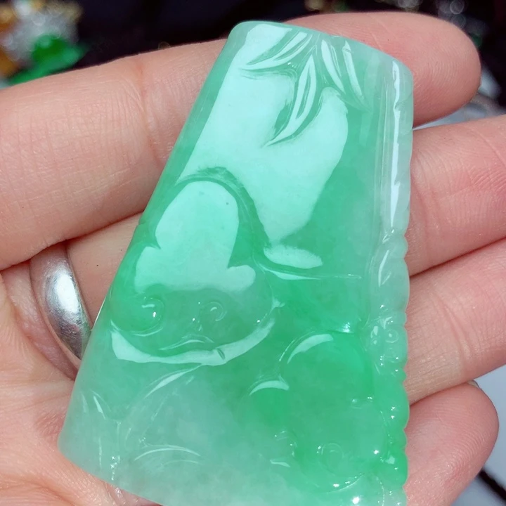 翡翠吊坠(不含链)未镶嵌