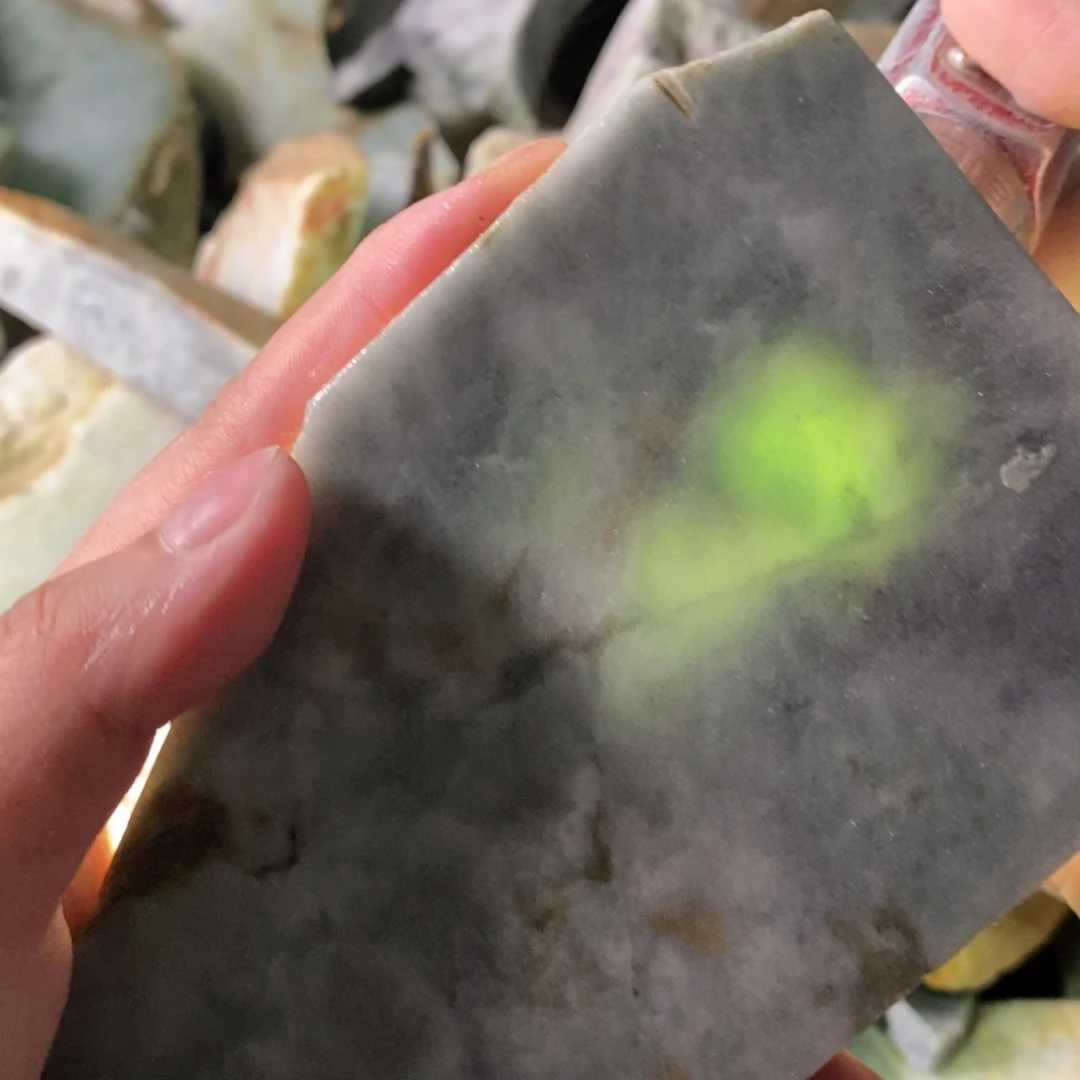 颈饰未镶嵌翡翠天然翡翠