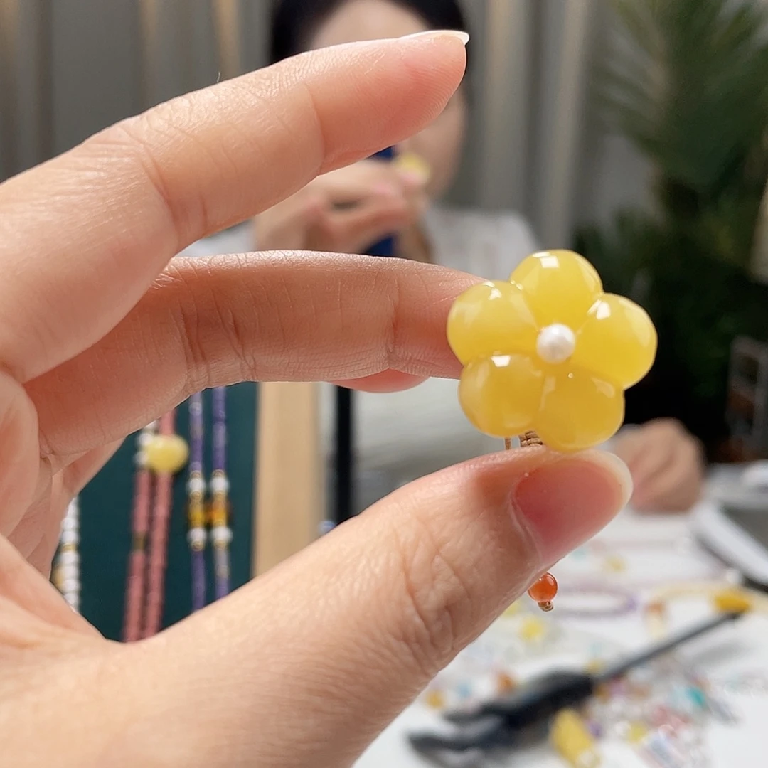 未镶嵌琥珀裸石蜜蜡戒指