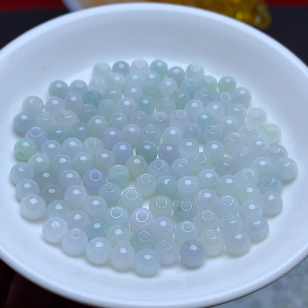 【闪购商品】翡翠手链未镶嵌卡6绿白大孔100个