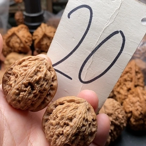 桃核吊坠32全品白狮子手捻