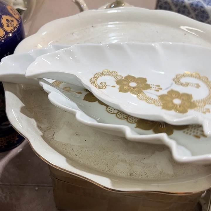 瓷片瑕。。。。。。。。。。。。。。。。