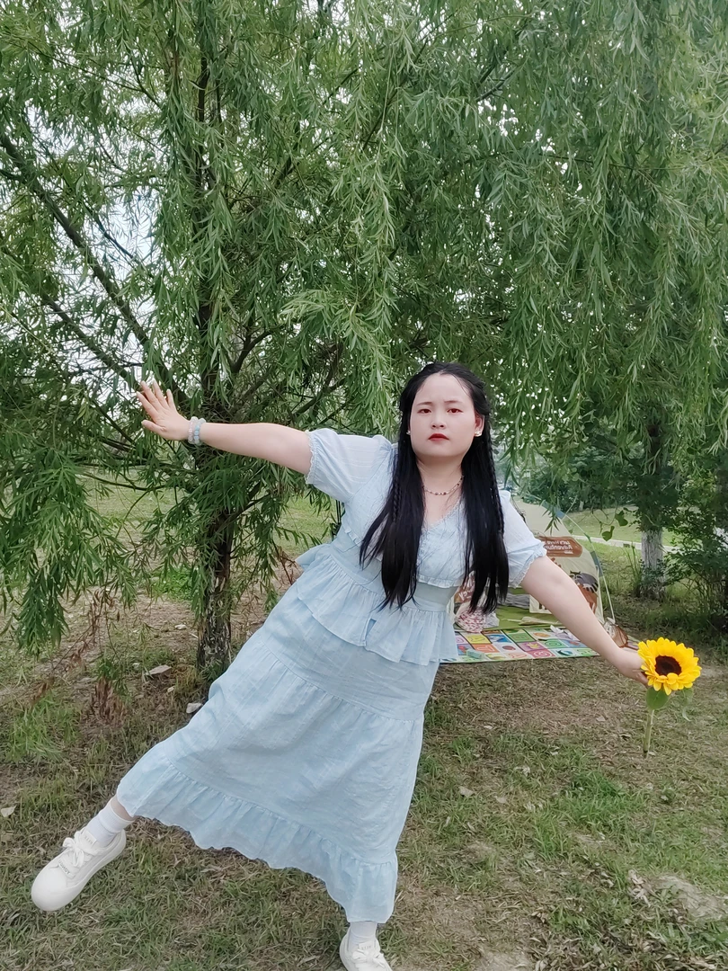 韩系重工蕾丝花边提花V领上衣女夏季胖mm大码宽松显瘦半身裙