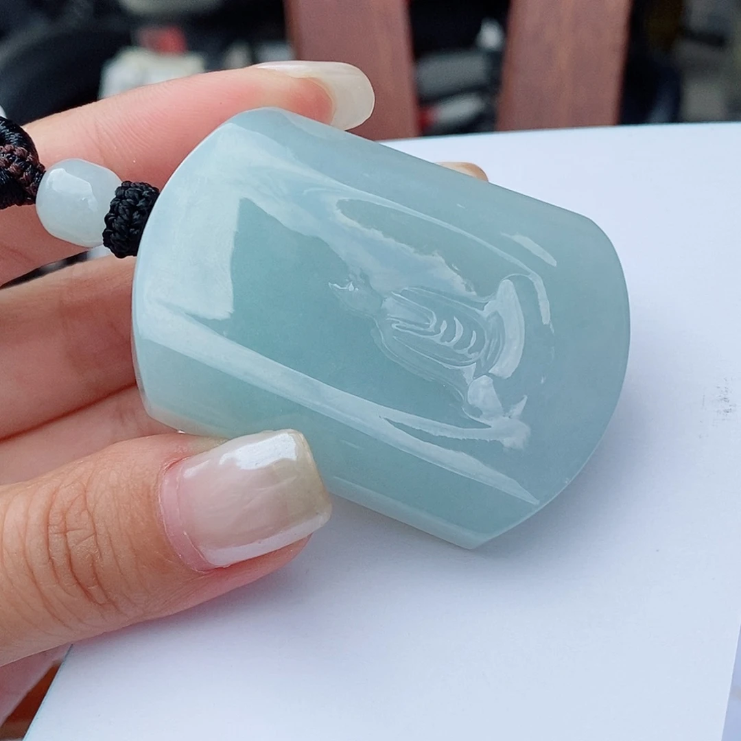 翡翠未镶嵌颈饰缅甸天然翡翠
