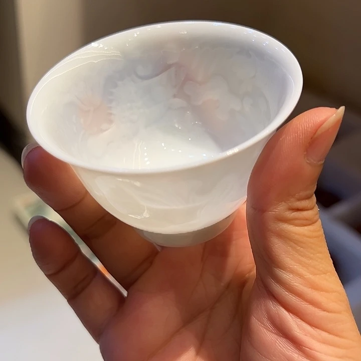超薄胎内模印鱼藻纹