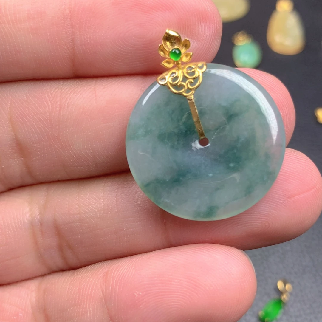 【闪购商品】颈饰18K金镶嵌翡翠翡翠