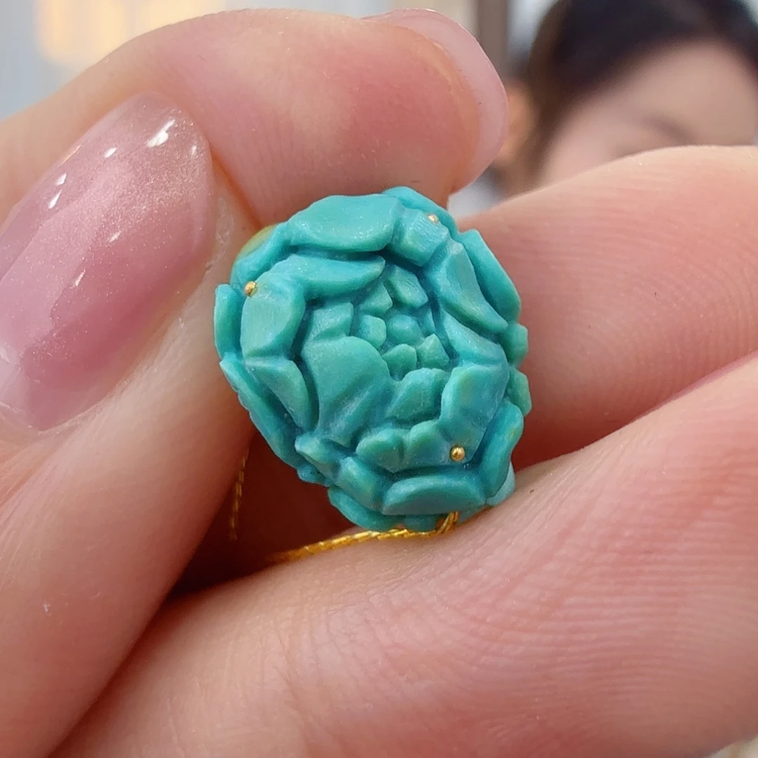 绿松石未镶嵌珠宝奇石