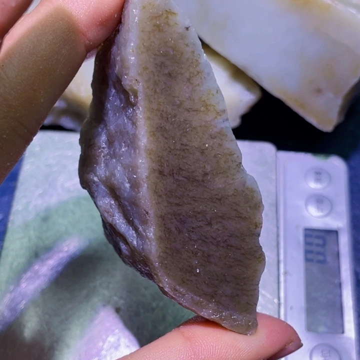 和田玉（糖玉）未镶嵌珠宝半成品