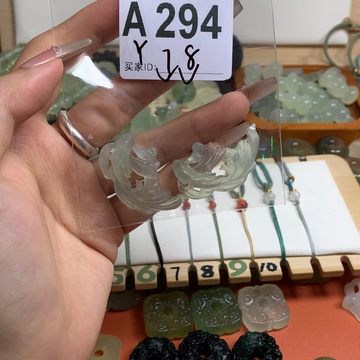 蛇纹石玉合金颈饰