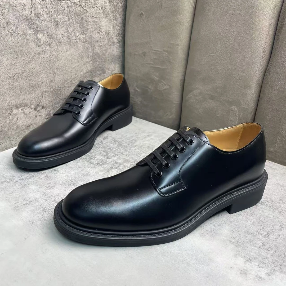 全新未使用 LouisVuitton/路易威登 黑色亮面圆头皮鞋41.5码