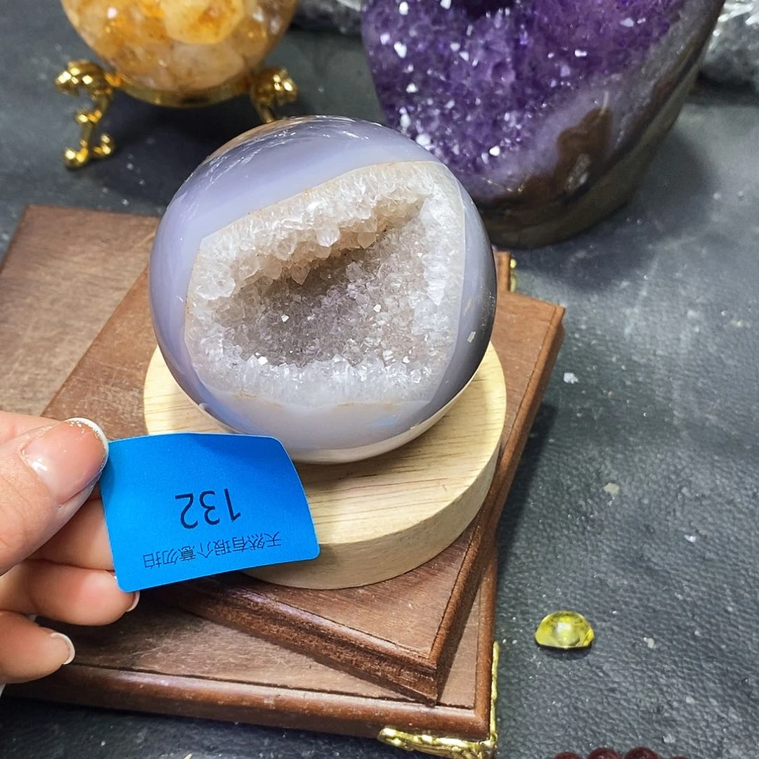 水晶大型摆件（非配饰）未镶嵌