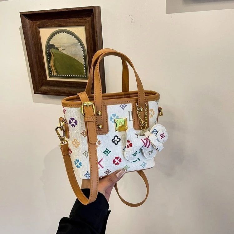 【品牌甄选】春秋新款女士手提包菜篮子高级质感女士百搭单肩包5522