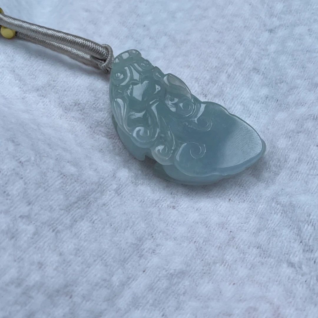 翡翠颈饰未镶嵌貔貅