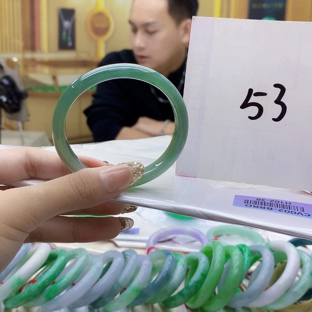 翡翠未镶嵌手镯nnb