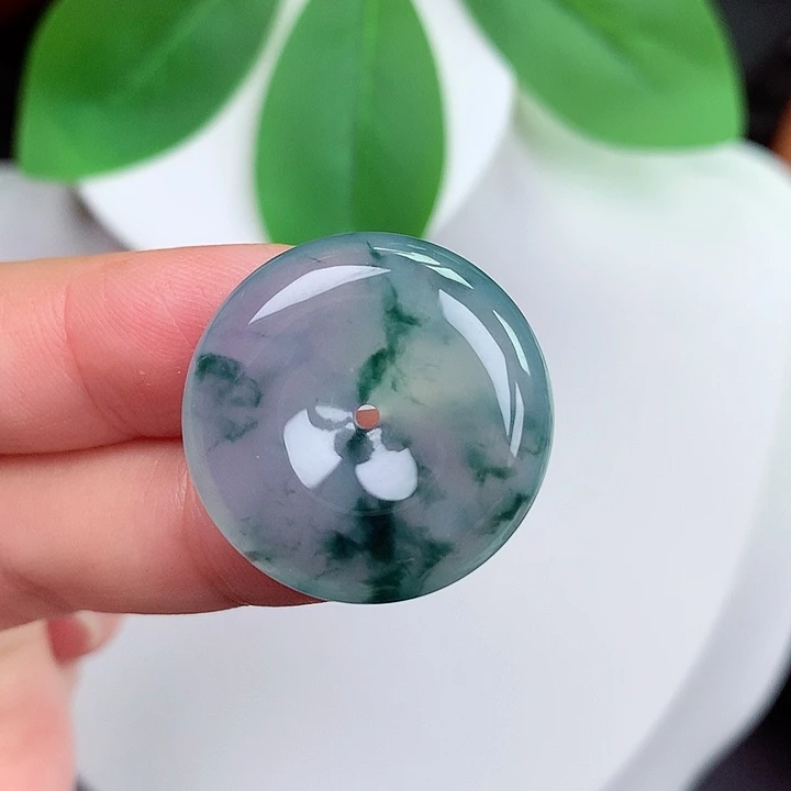 颈饰未镶嵌翡翠平安扣 24.3x6.4mm