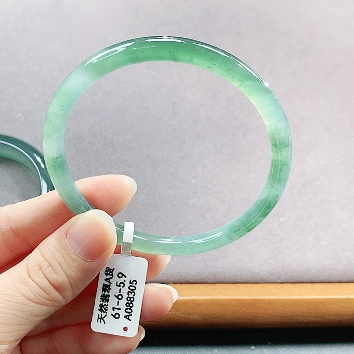 【闪购商品】未镶嵌手镯翡翠