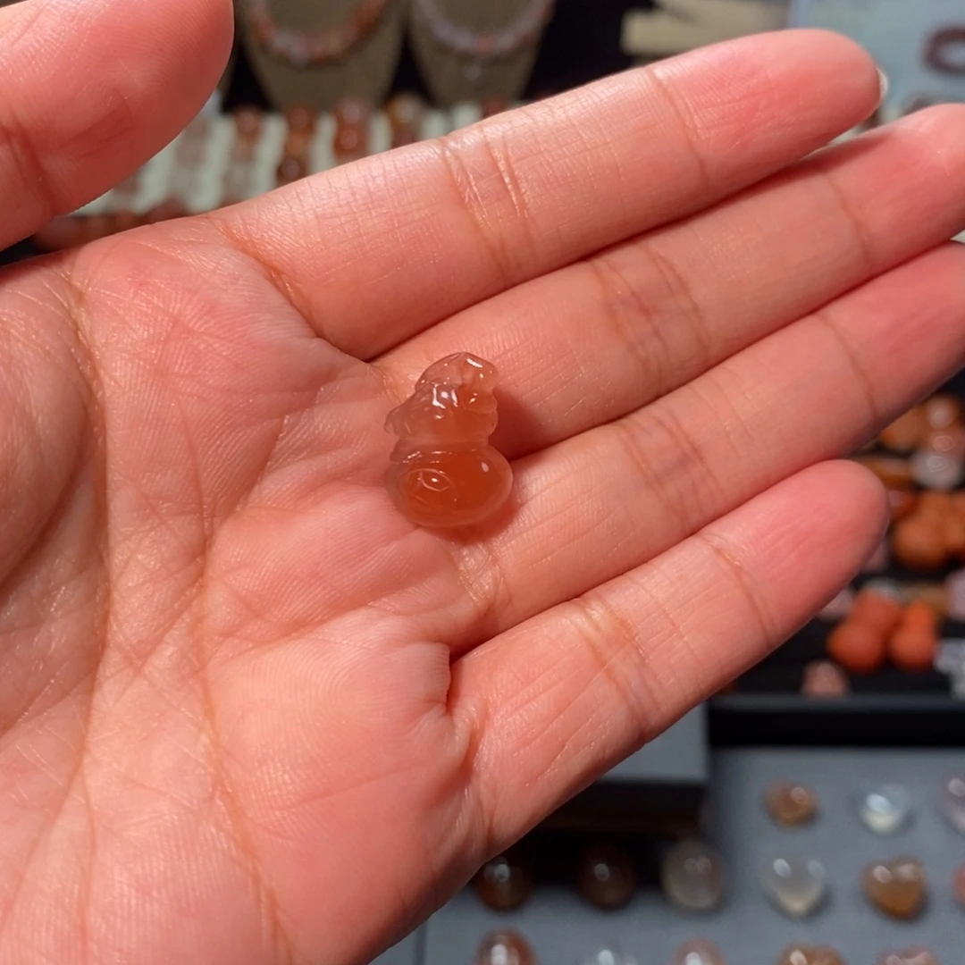 南红玛瑙冰飘未镶嵌葫芦吊坠