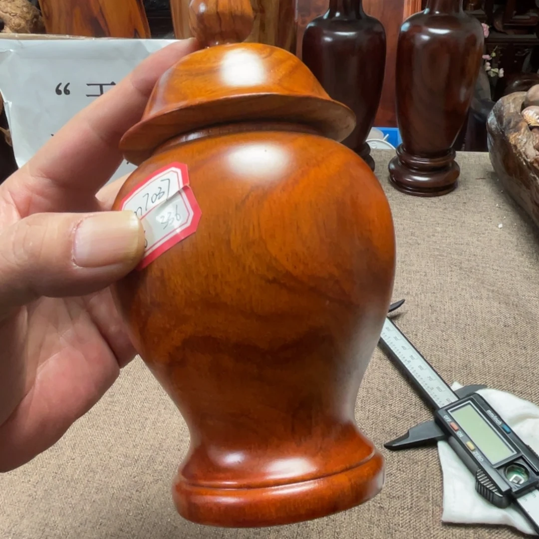 交趾黄檀（大红酸枝）