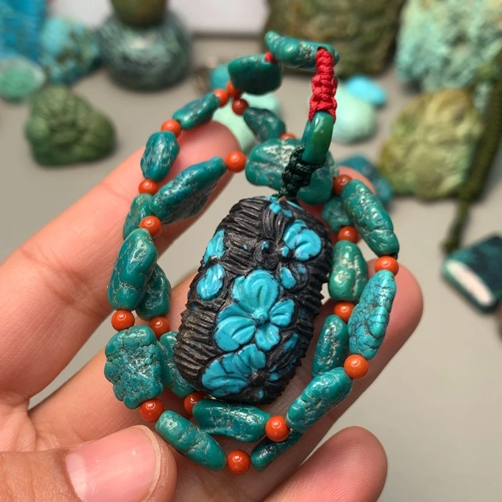 绿松石未镶嵌颈饰