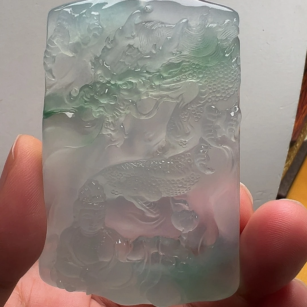 翡翠未镶嵌颈饰高冰飘绿御龙观音