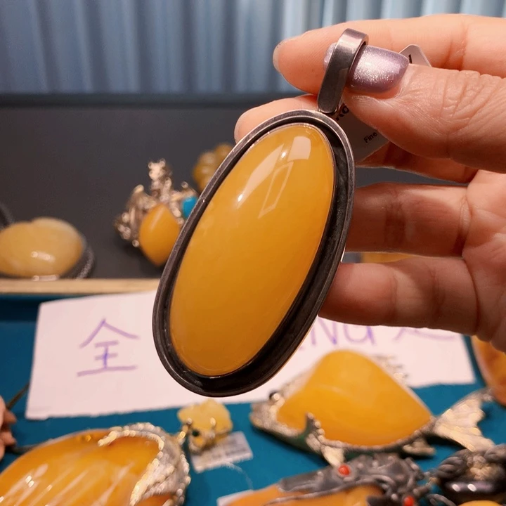 琥珀颈饰银S925镶嵌波兰设计款琥珀蜜蜡