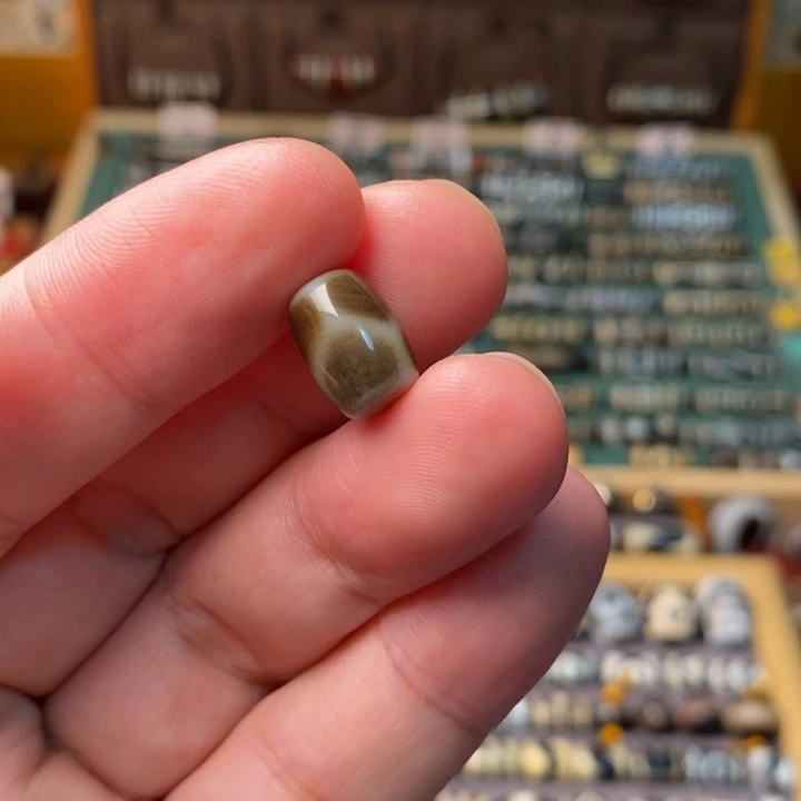 未镶嵌玛瑙/玉髓珠宝半成品