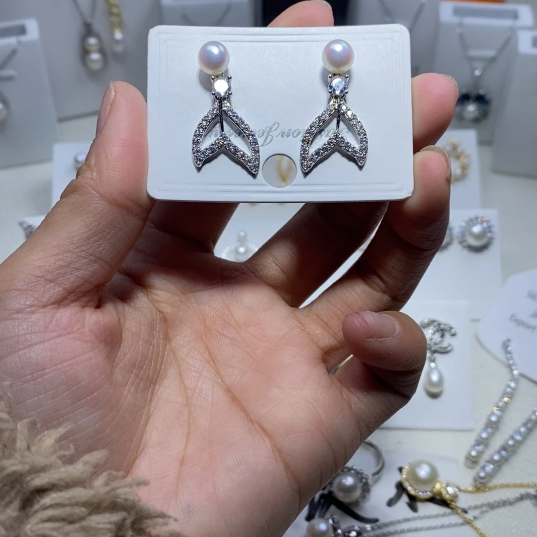 淡水珍珠耳饰未镶嵌