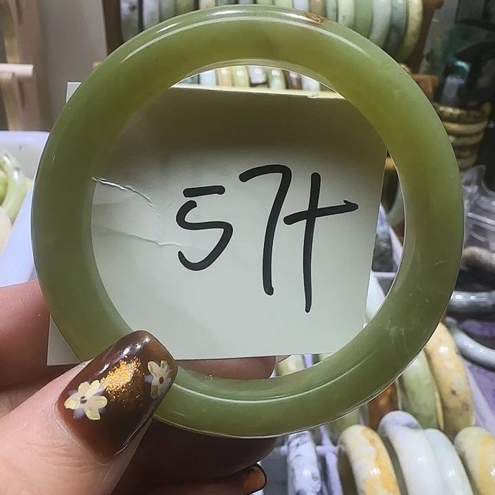 透闪石-蛇纹石玉未镶嵌手镯