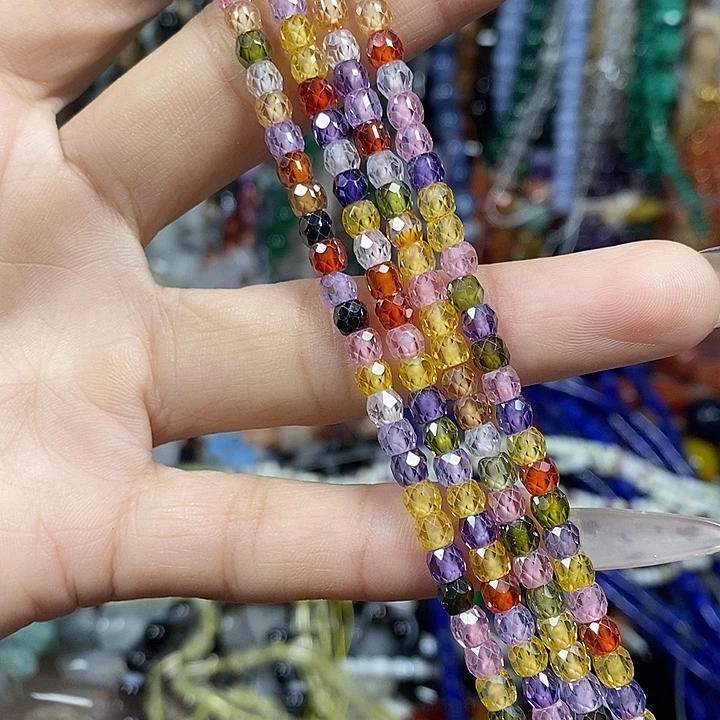 玛瑙/玉髓未镶嵌珠宝半成品锆石多宝切面卡4mm一条