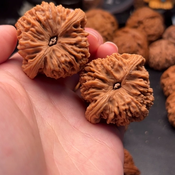 文玩核桃吊坠6****层6009南疆