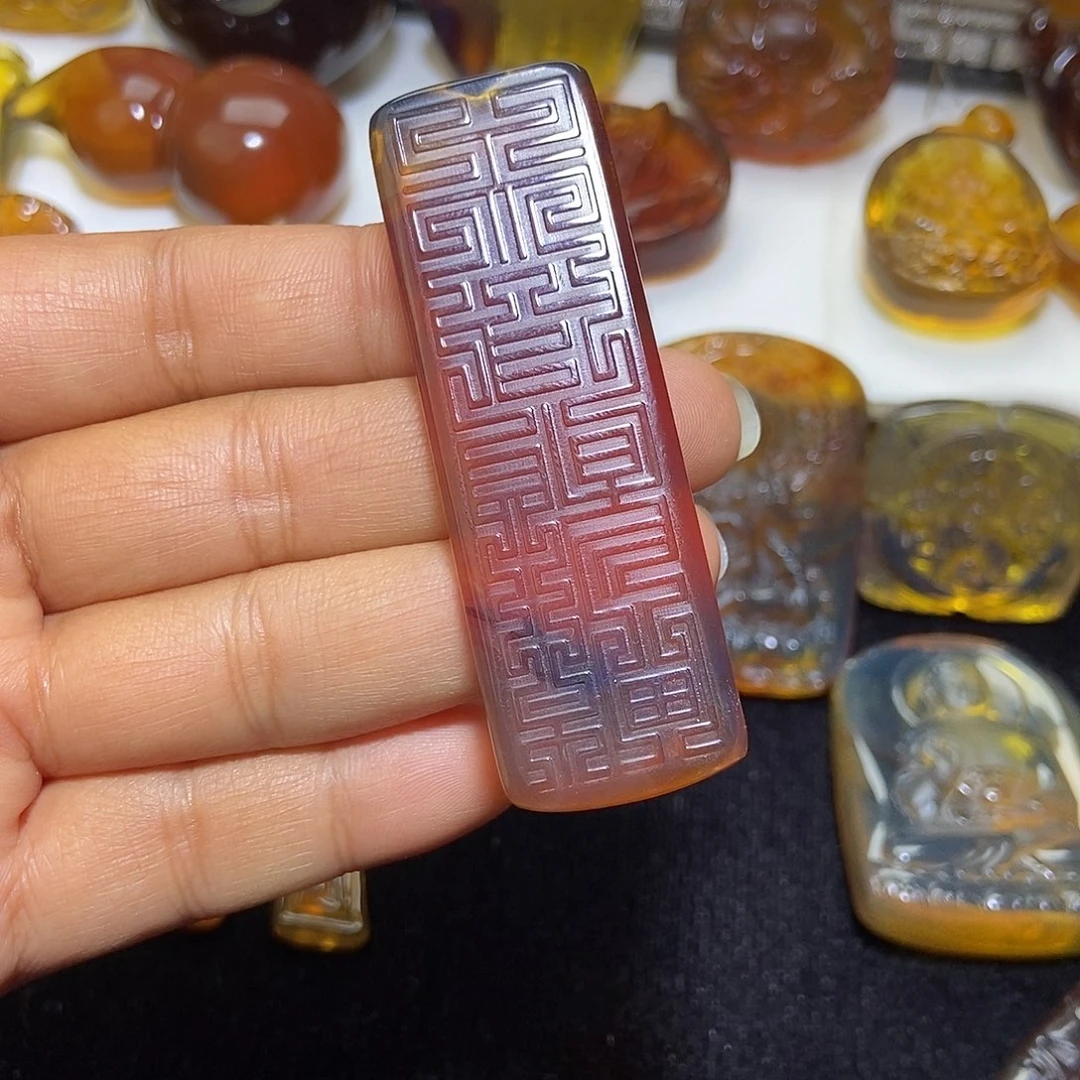 琥珀未镶嵌颈饰缅甸天然琥珀吊坠