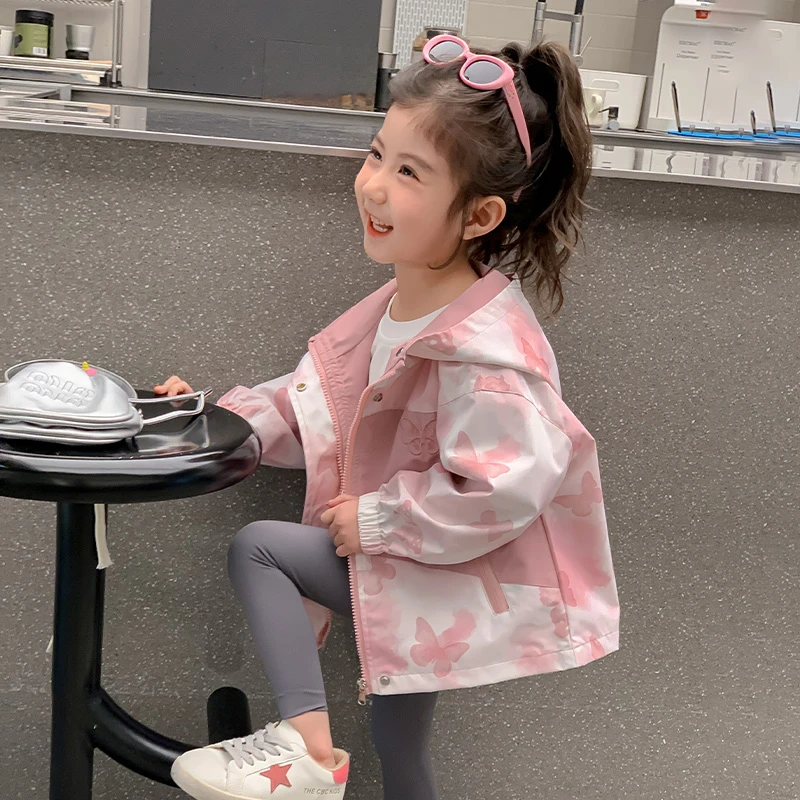女童外套秋装2025新款洋气宝宝秋季连帽上衣儿童春秋款夹克冲锋衣