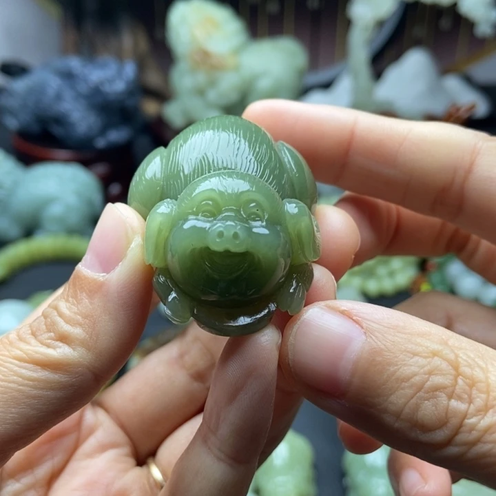 未镶嵌和田玉挂件