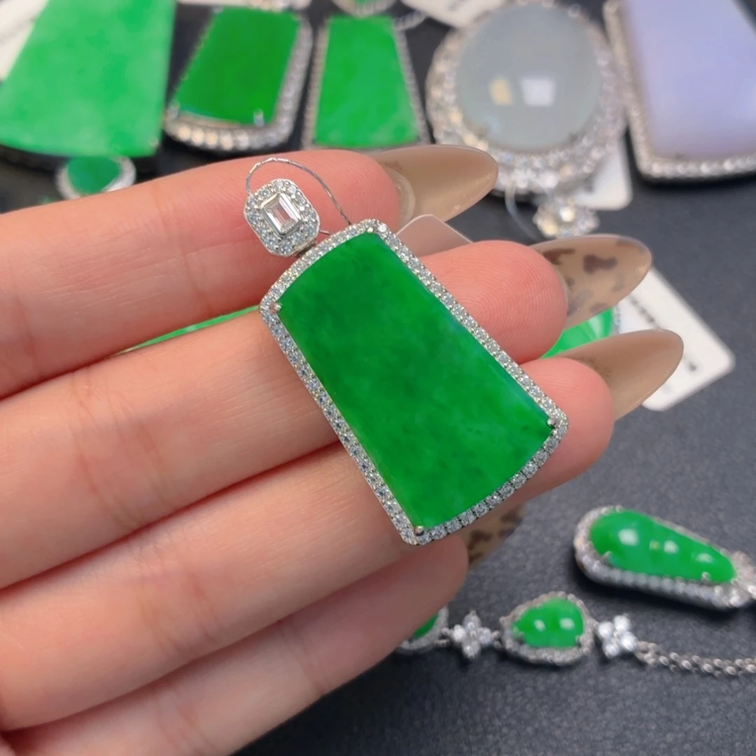 翡翠银S925镶嵌颈饰