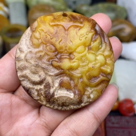 蛇纹石玉未镶嵌颈饰97